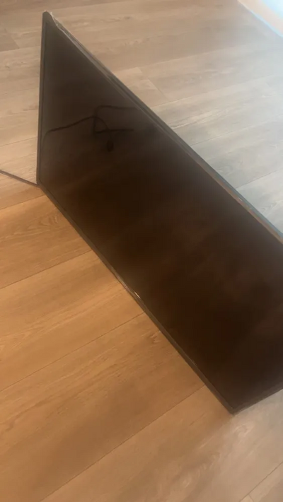 VIZIO 32" SMART TV, D32F-G1 Image