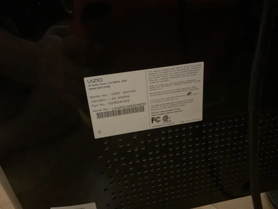 VIZIO M421nv Image
