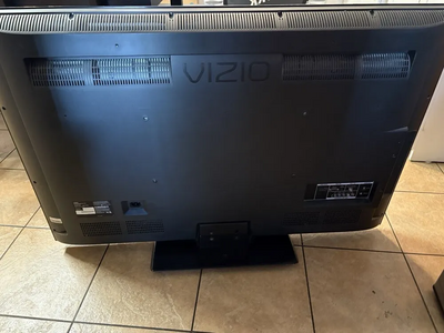 VIZIO V-series v405-h19 Image