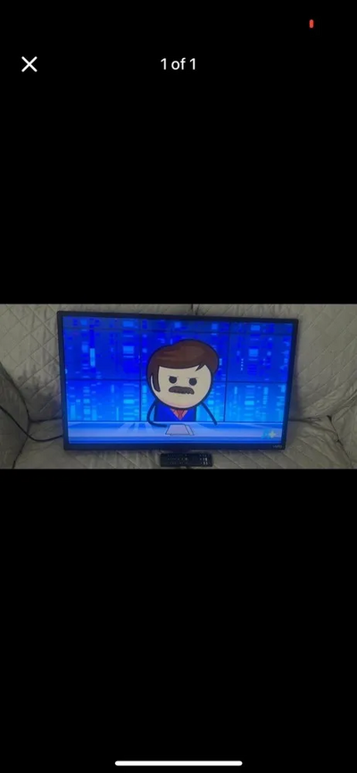 VIZIO D32f-J04 Image