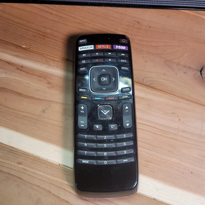VIZIO M190VA Image