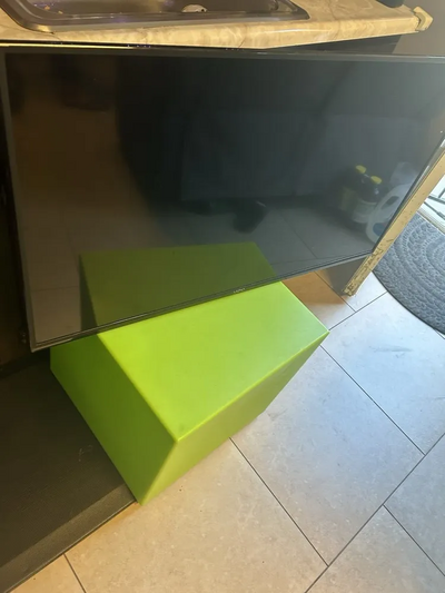 VIZIO D-Series 40 in Smart TV, D-Series 40" Smart TV Image