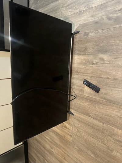 VIZIO D32H-G9 Image