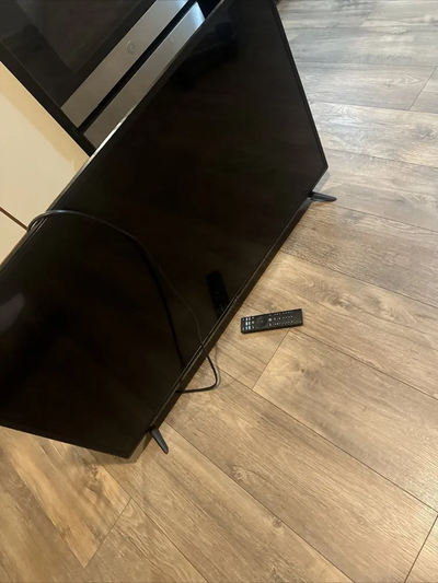VIZIO D32H-G9 Image