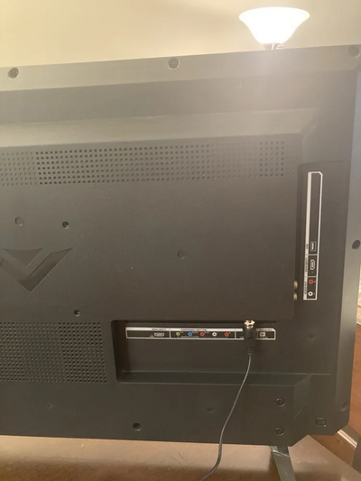 VIZIO Model D32HN-E1 Image