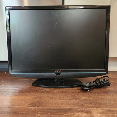 VIZIO Model D32HN-E1 Image