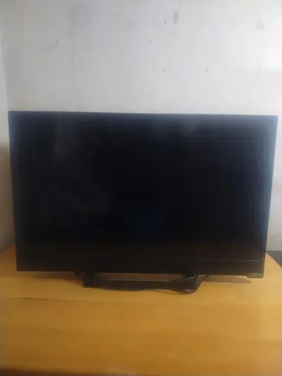 VIZIO E241I-B1 Image