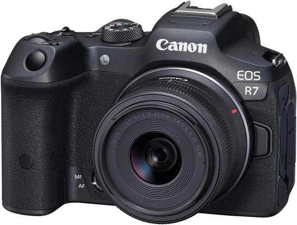 Canon EOS R7 image