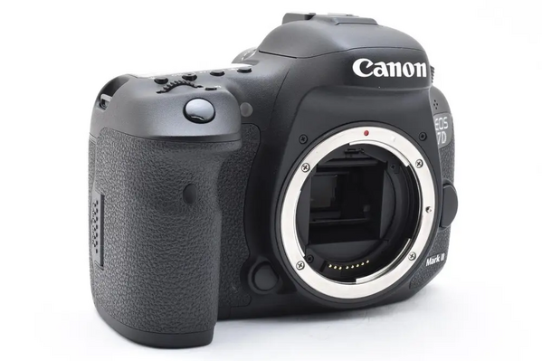 Canon Eos 7d mark ii image