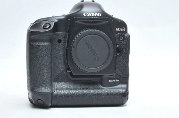 Canon 1D Mark II image