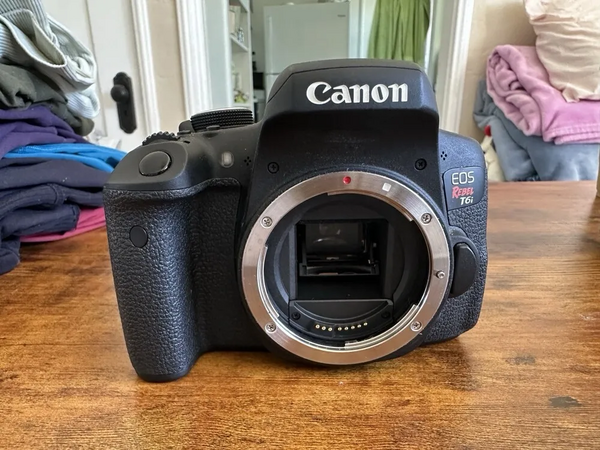 Canon Rebel T6i w/ EF-S 18-55mm image