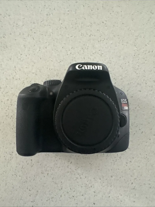 Canon EOS Rebel T2i image