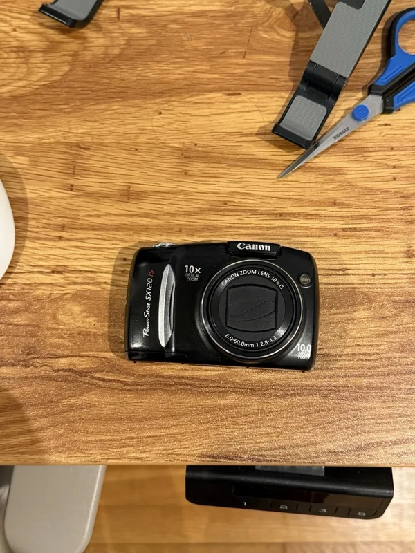 Canon PowerShot SX120 image