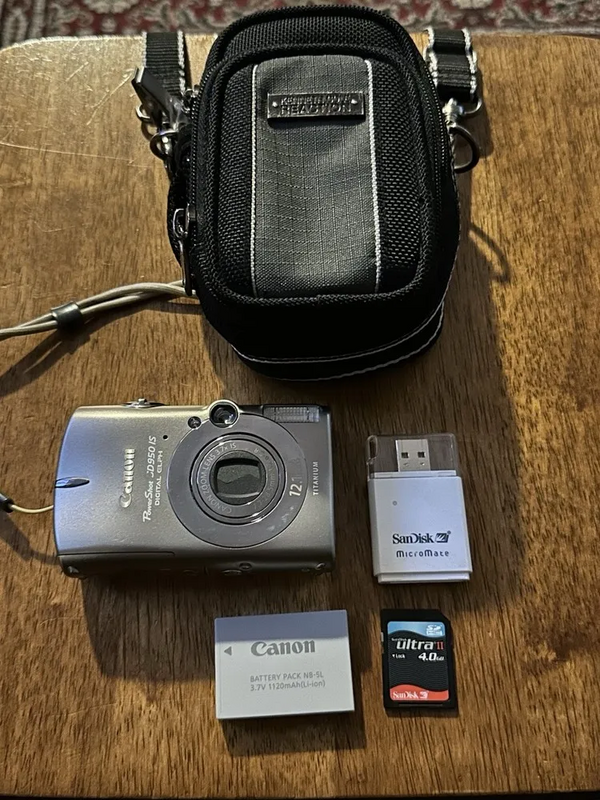 Canon Powershot SD950 IS image