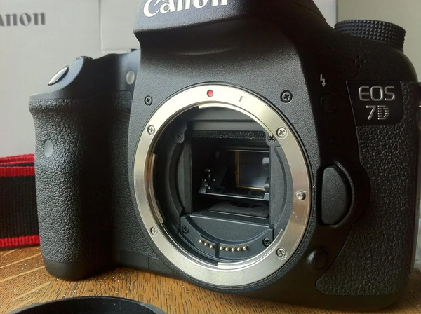 Canon EOS image