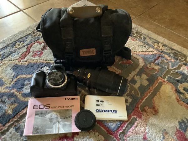 Canon Eos rebel t6i image