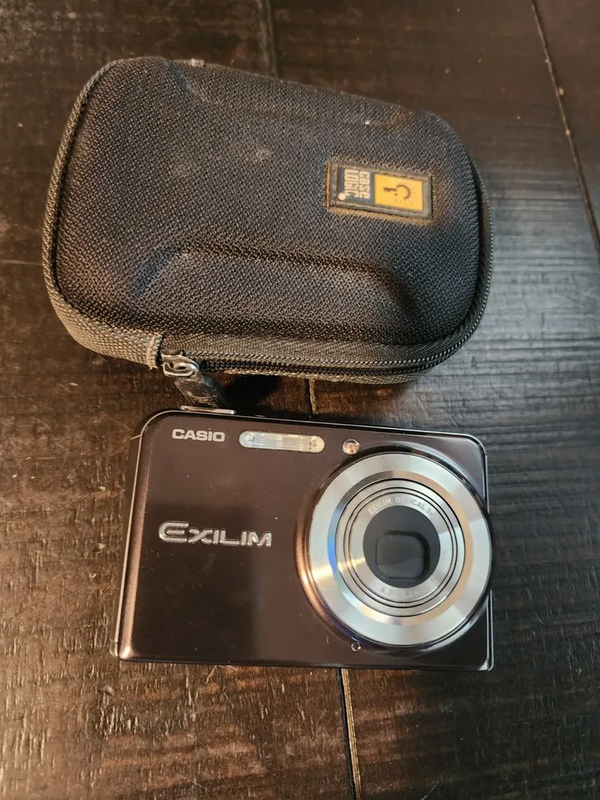 Casio EX-S880 image