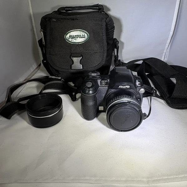 Fuji Film FinePix S5100 image