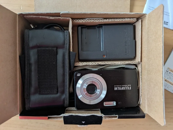 Fujifilm Finepix j15fd image