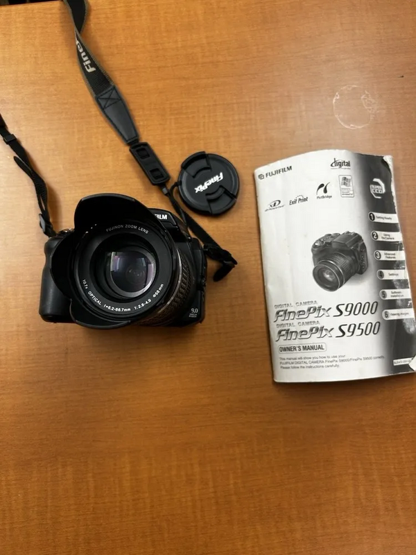 Fujifilm S9500 image