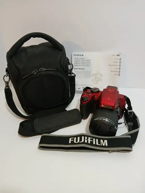 Fujifilm FinePix S8500 image