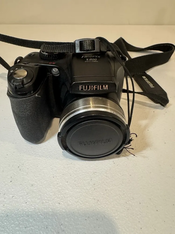 Fujifilm S800 image