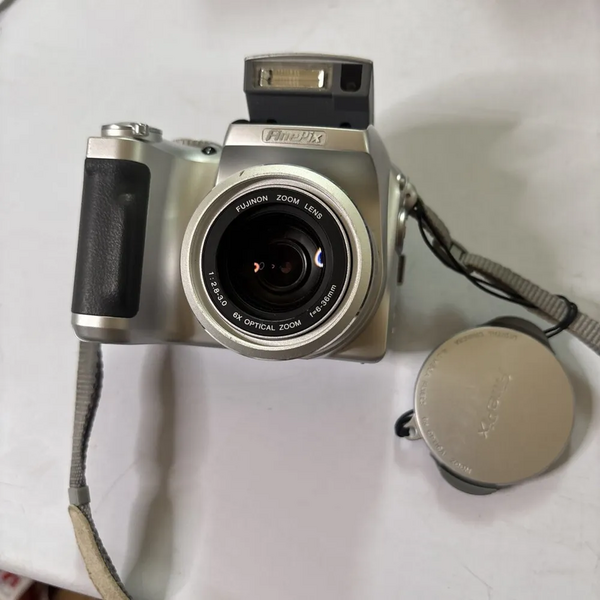 Fujifilm FinePix S3500 image