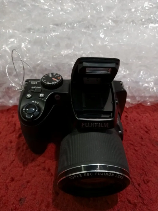 Fujifilm FinePix S9150 image