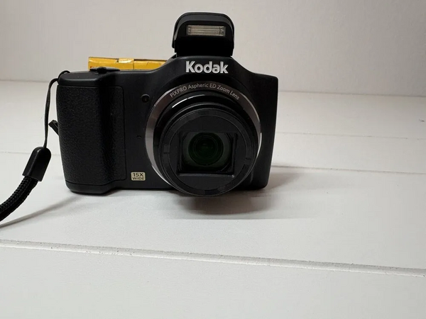 KODAK Pixpro FZ152 image