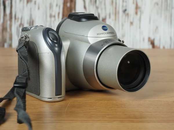 Konica Minolta Z5 image