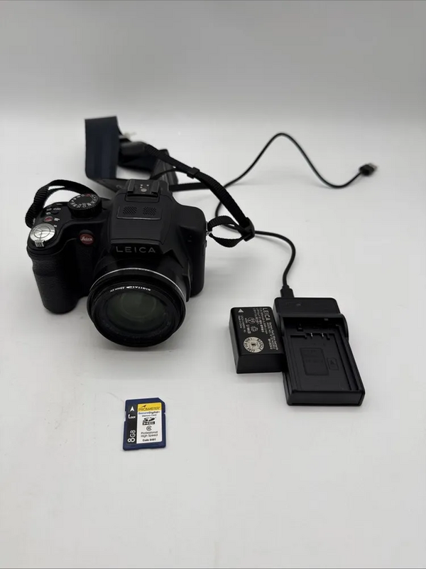 Leica V-LUX 2 image