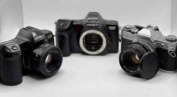 Minolta & Canon 7000i image