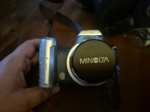 Minolta Z1 image