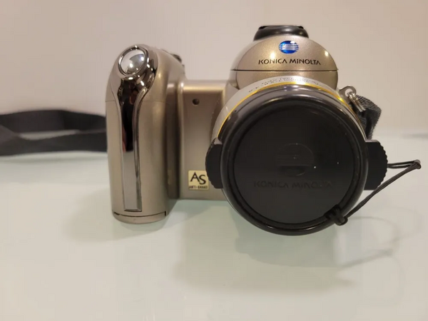 Minolta Dimage z6 image