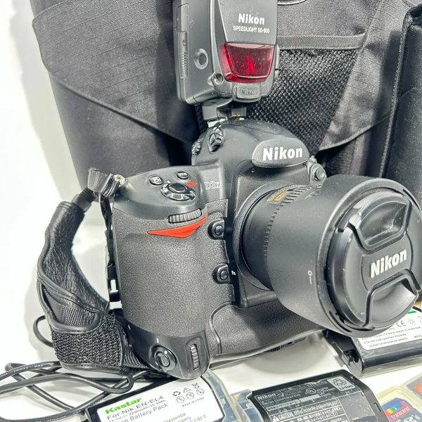 Nikon Speedlight 800 image