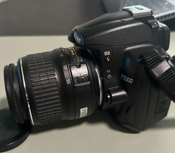 Nikon D5000 image