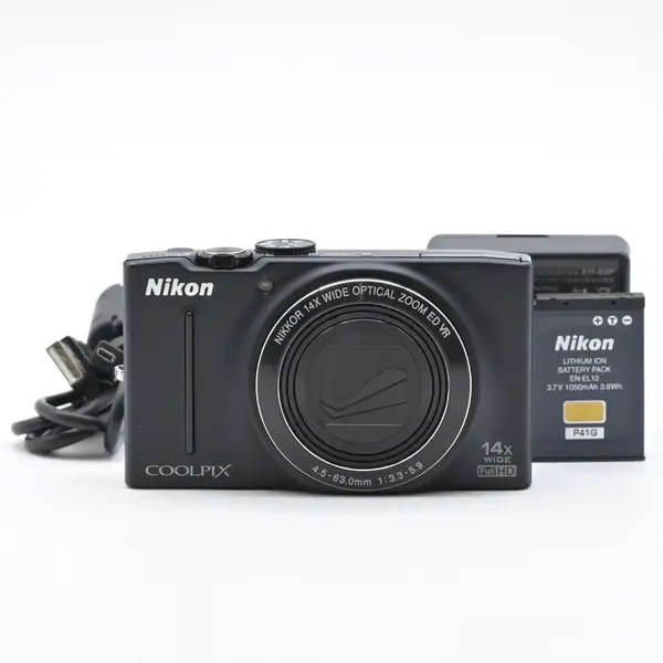Nikon S8200 image