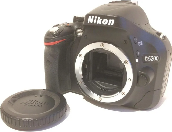 Nikon D5200 image