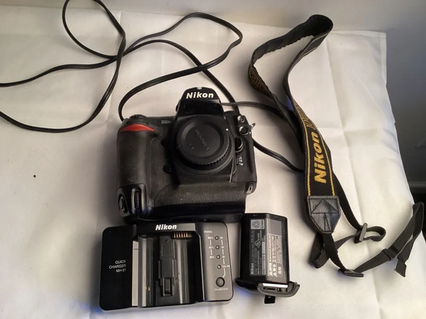 Nikon D2X image