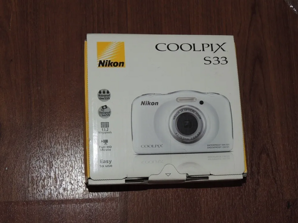 Nikon S33 image