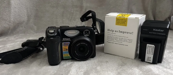 Nikon Coolpix 5400 image