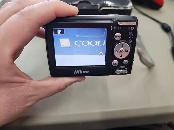 Nikon Coolpix L11 image