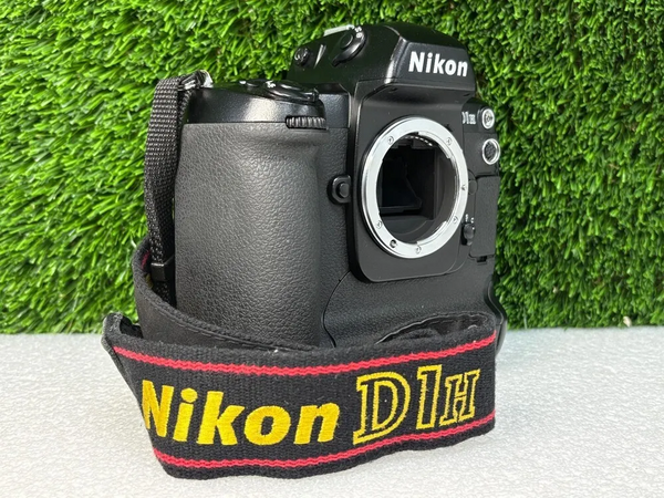 Nikon D1H image
