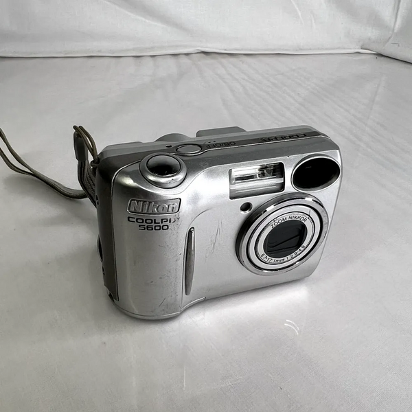 Nikon 5600 image