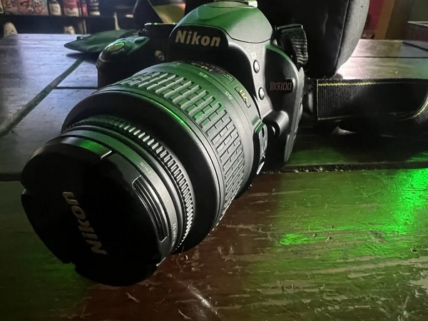 Nikon LUMIX DMC-FZ8 image