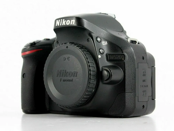 Nikon D5200 image