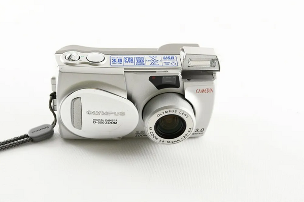 Olympus D-550 Zoom image