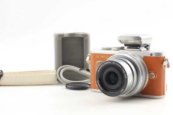 Olympus Pen E-PL8 image