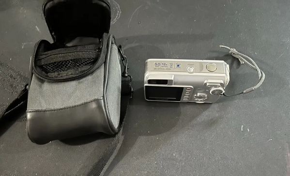 Olympus D-595 image