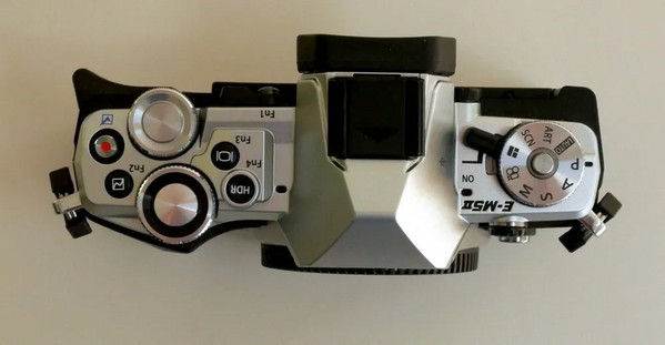 Olympus E-M5 Mark II image